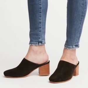 Nisolo Paloma Mule dark olive green